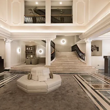 Hotel Nh Nacional 4*