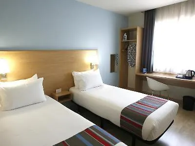 Travelodge Torrelaguna Madryt