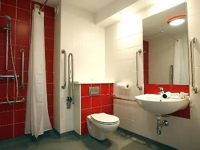 Travelodge Torrelaguna 3* Madryt