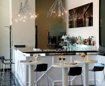 - Tablas By Ihg Hotel Madrid