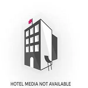 Nh Barajas Airport Hotel 3*