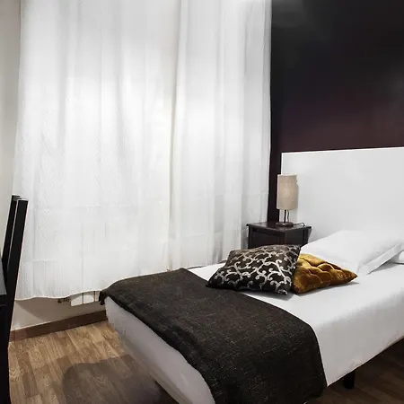 Guest house Thc Gran Via Madrid