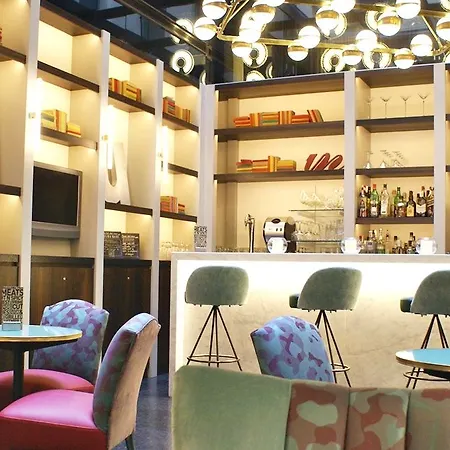 Radisson Blu Hotel, Prado 4*