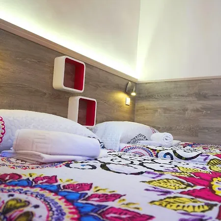 Muchomadrid Hostel