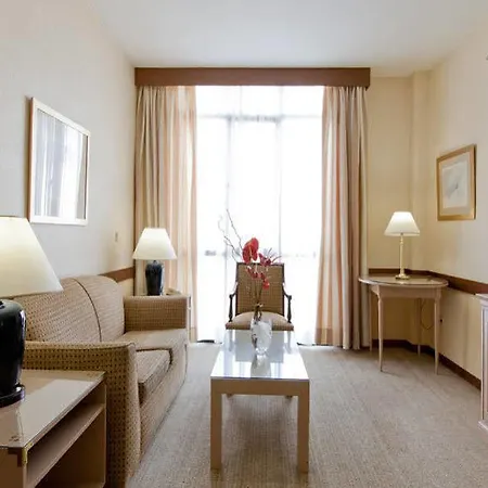 Espahotel Plaza Basilica Aparthotel 3*
