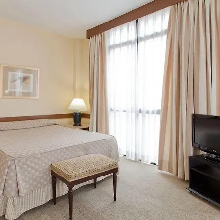 Aparthotel Espahotel Plaza Basilica 3*