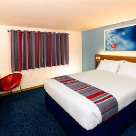 Travelodge Metropolitano *