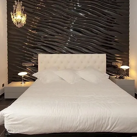 Del Leon De Oro Boutique 4*