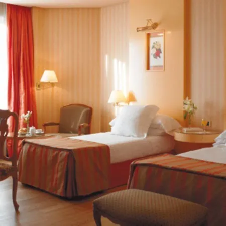 Barcelo Emperatriz Hotel