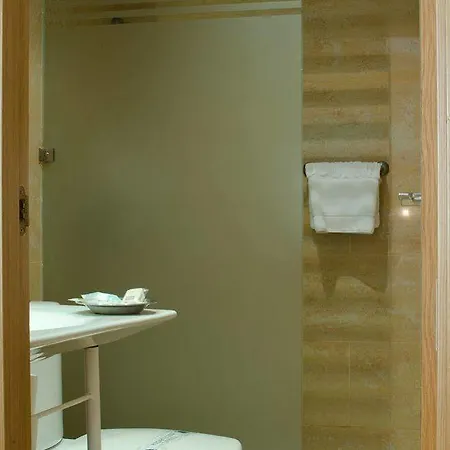 Di' Carlo Hotel 3*