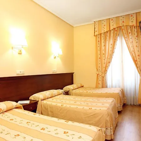 Sil & Serranos Hotel