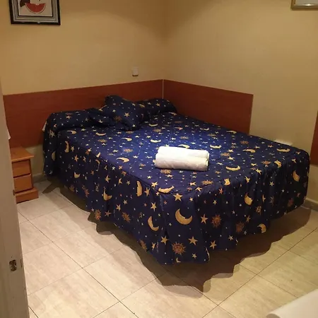 Apartamento Apartamentos Sleeping In Madrid *