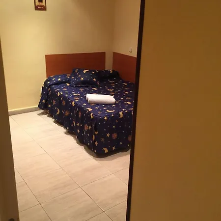 Apartamentos Sleeping In Madrid Apartamento Madrid