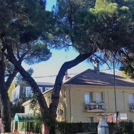 Отель Aravaca Garden