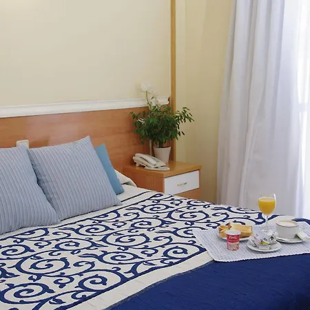 Hotel Barajas Plaza 3*