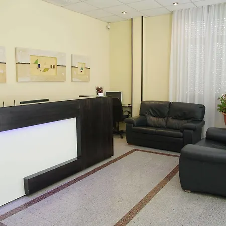Barajas Plaza Hotel 3*