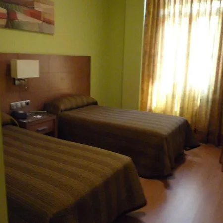 Otel 4c Puerta Europa 2*