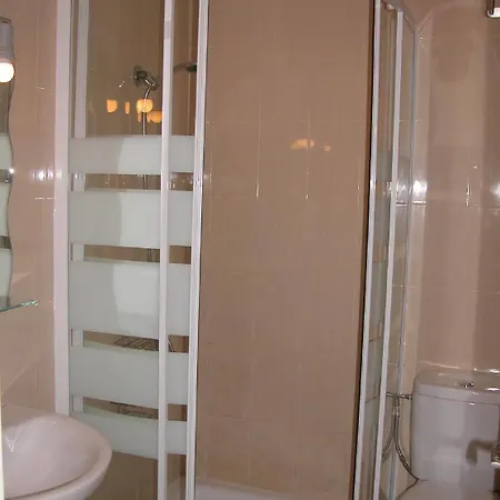 Guest house Goyal Pizarro Madrid