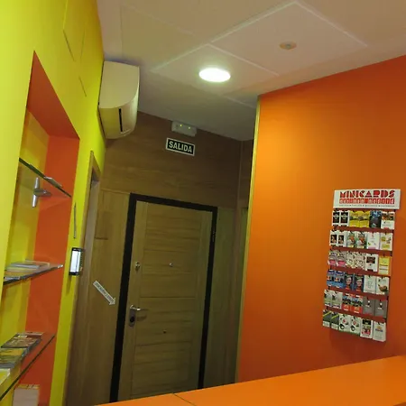 Madrid City Rooms Guest house 2*