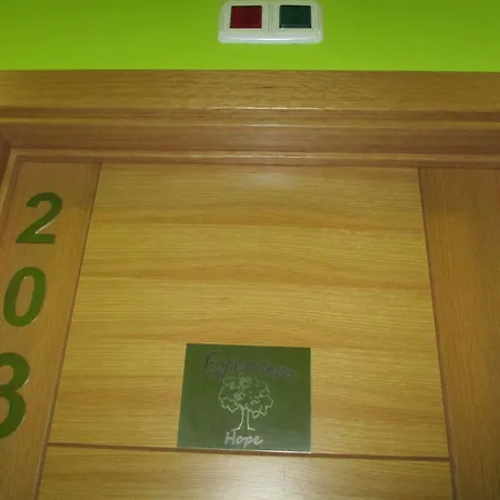 Guest house Madrid City Rooms