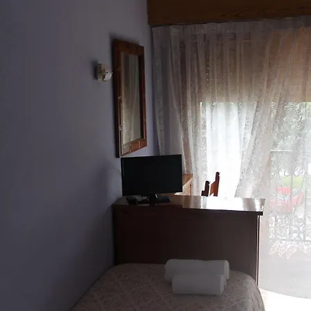 Casa De Huespedes Carabanchel By Vivere Guest house Madrid
