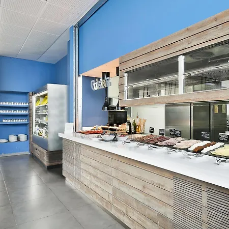 Aparthotel Airport Suites, Affiliated By Melia Madrid