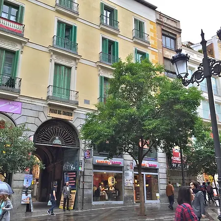 Hotel La Casa Del Madrile\u00f1o *