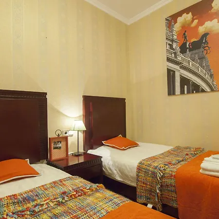 La Casa Del Madrileno Hotel *