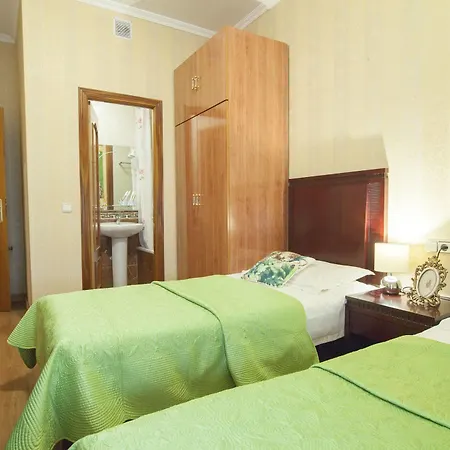 La Casa Del Madrile\u00f1o Hotel