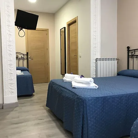 El Pilar Guest house 2*