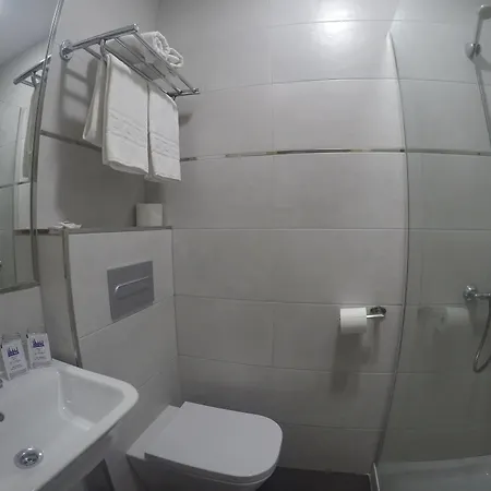 Guest house El Pilar 2*
