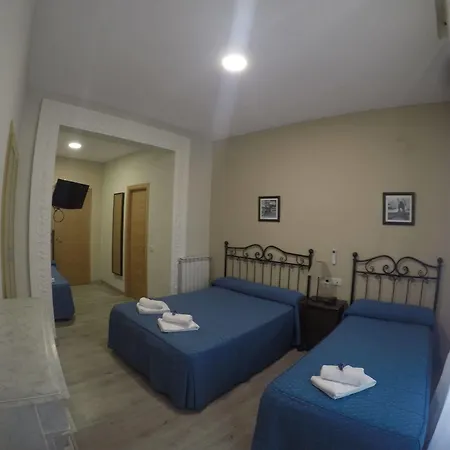 El Pilar Guest house 2*