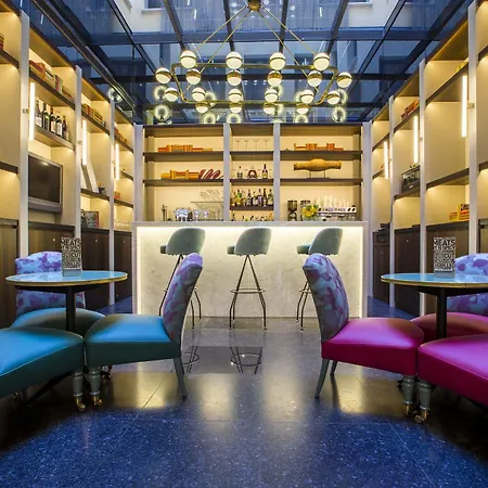 Hotel Radisson Blu Hotel, Prado 4*