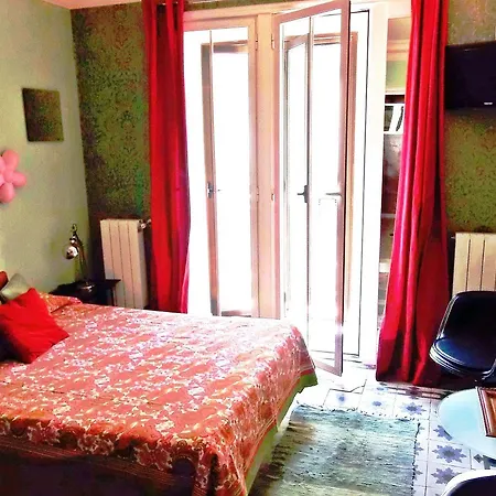 Casa De Huespedes Dolce 2*