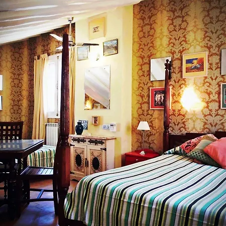 بيت ضيافة Casa De Huespedes Dolce مدريد