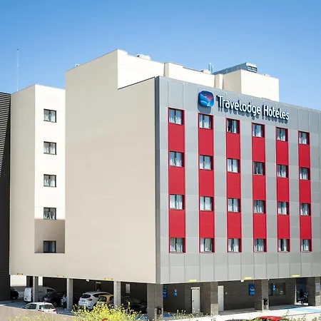 Travelodge Metropolitano Hotel *