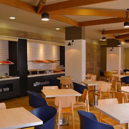 孔波斯特拉套房酒店 公寓式酒店 马德里
