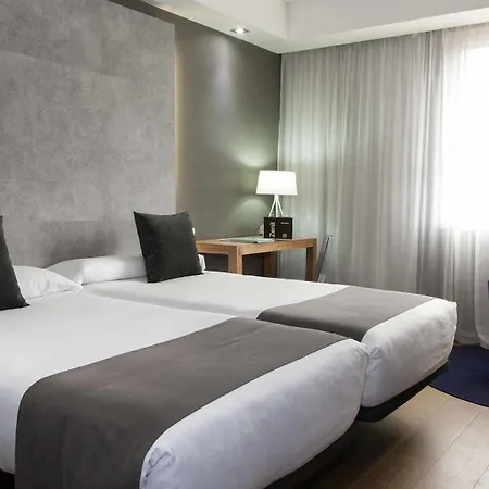 Zenit Conde De Orgaz Hotell