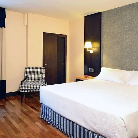 Nh Balboa Hotel