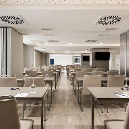 Nh Zurbano Hotel Madryt