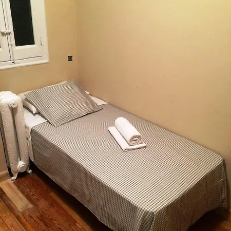 Arguelles 58 Apartment Madrid