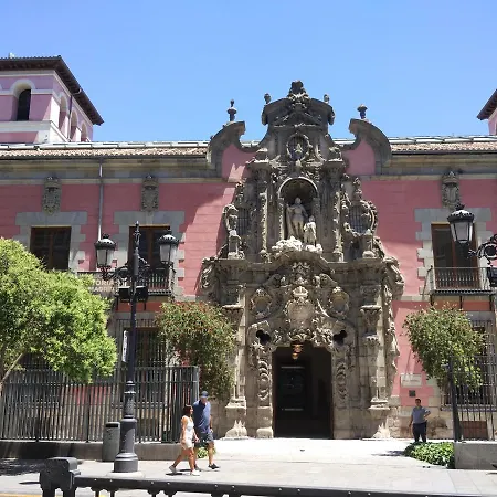 Dominguez Hotel *