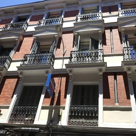 Dominguez Hotel *
