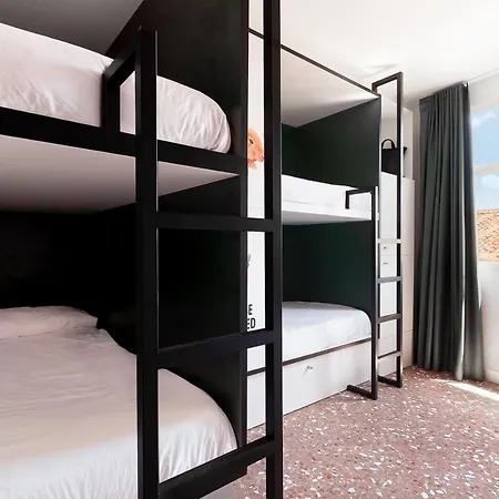2060 The Newton * Madrid