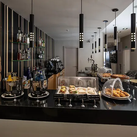 Catalonia Plaza Mayor Hotel 4*