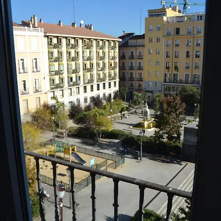 Hotel Vazquez De Mella Gran Via 2*
