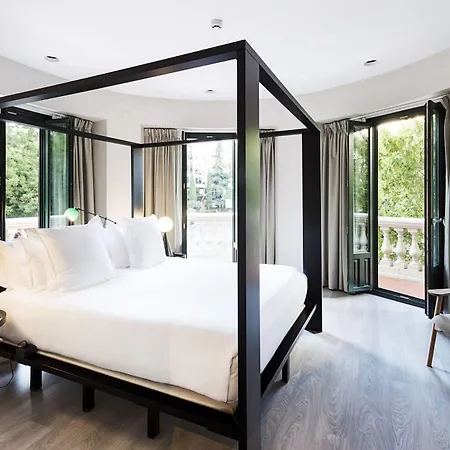 One Shot Luchana Hotel