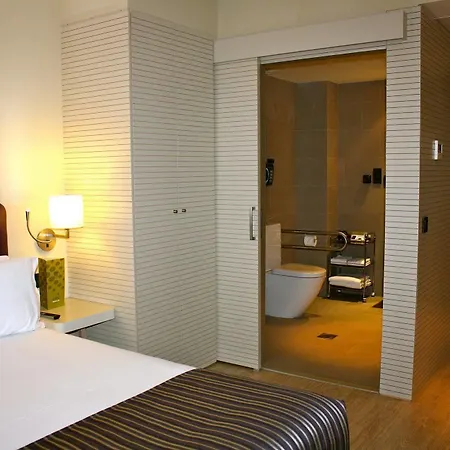 Exe Moncloa Hotel 4*