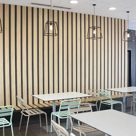 Residencia Universitaria Resa Erasmo Διαμέρισμα *