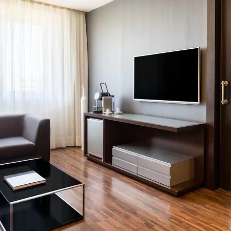 Hotel Ac Feria By Marriott 4*